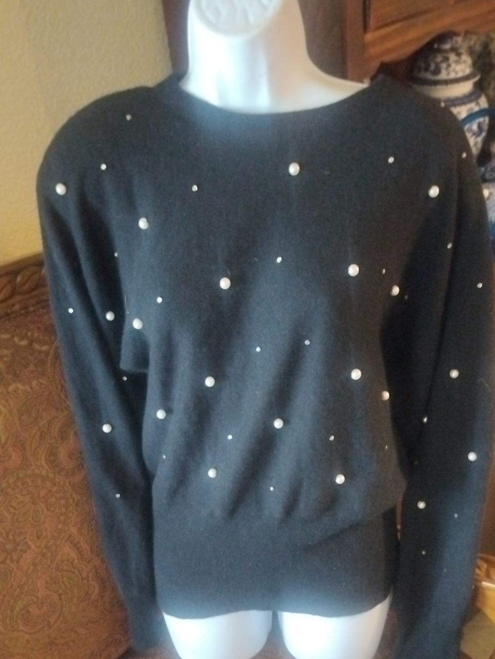 '90S Vintage Outlander Black Pearl-Embellished Women’s Sweater Lambswool Small